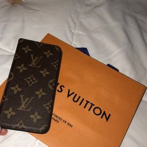 Louis Vuitton Monogram IPhone 7/8 plus Folio case